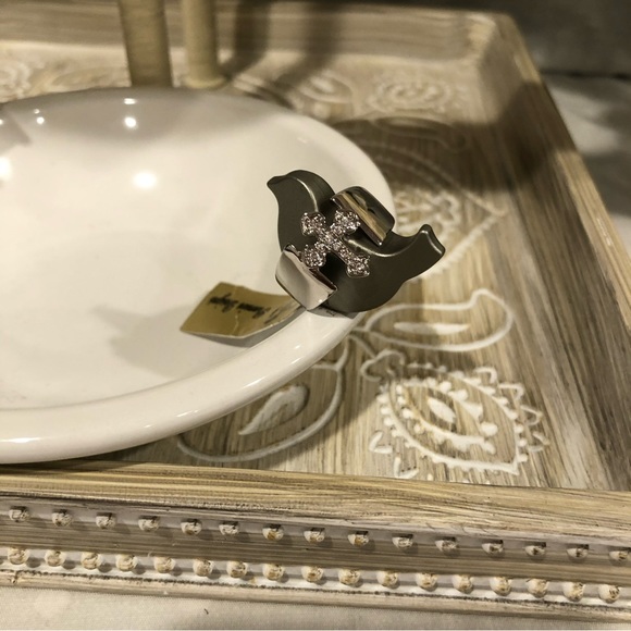 Premier Designs Devotion Ring - Picture 7 of 8